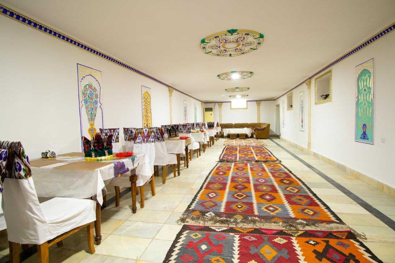 Готель Bukhara Zaringiz Екстер'єр фото