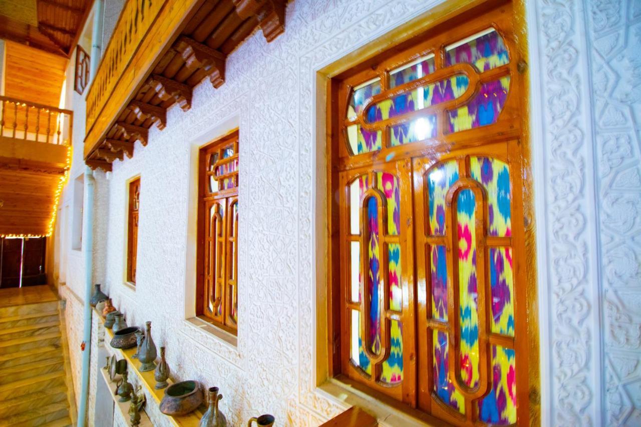 Готель Bukhara Zaringiz Екстер'єр фото