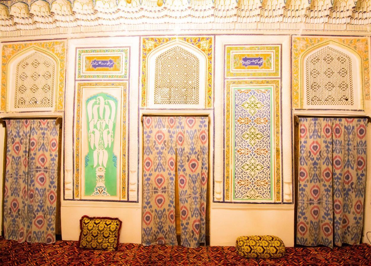 Готель Bukhara Zaringiz Екстер'єр фото