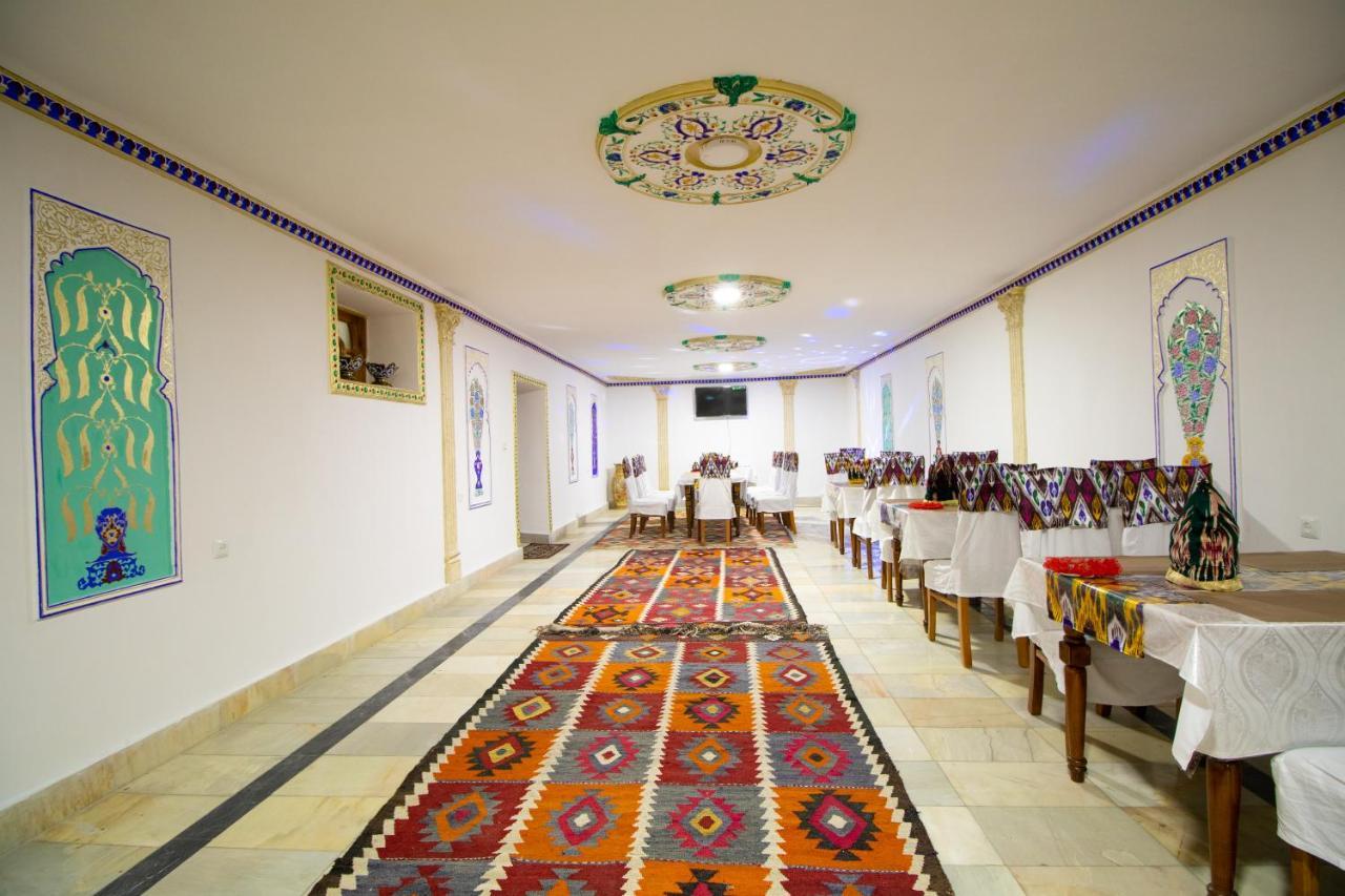 Готель Bukhara Zaringiz Екстер'єр фото