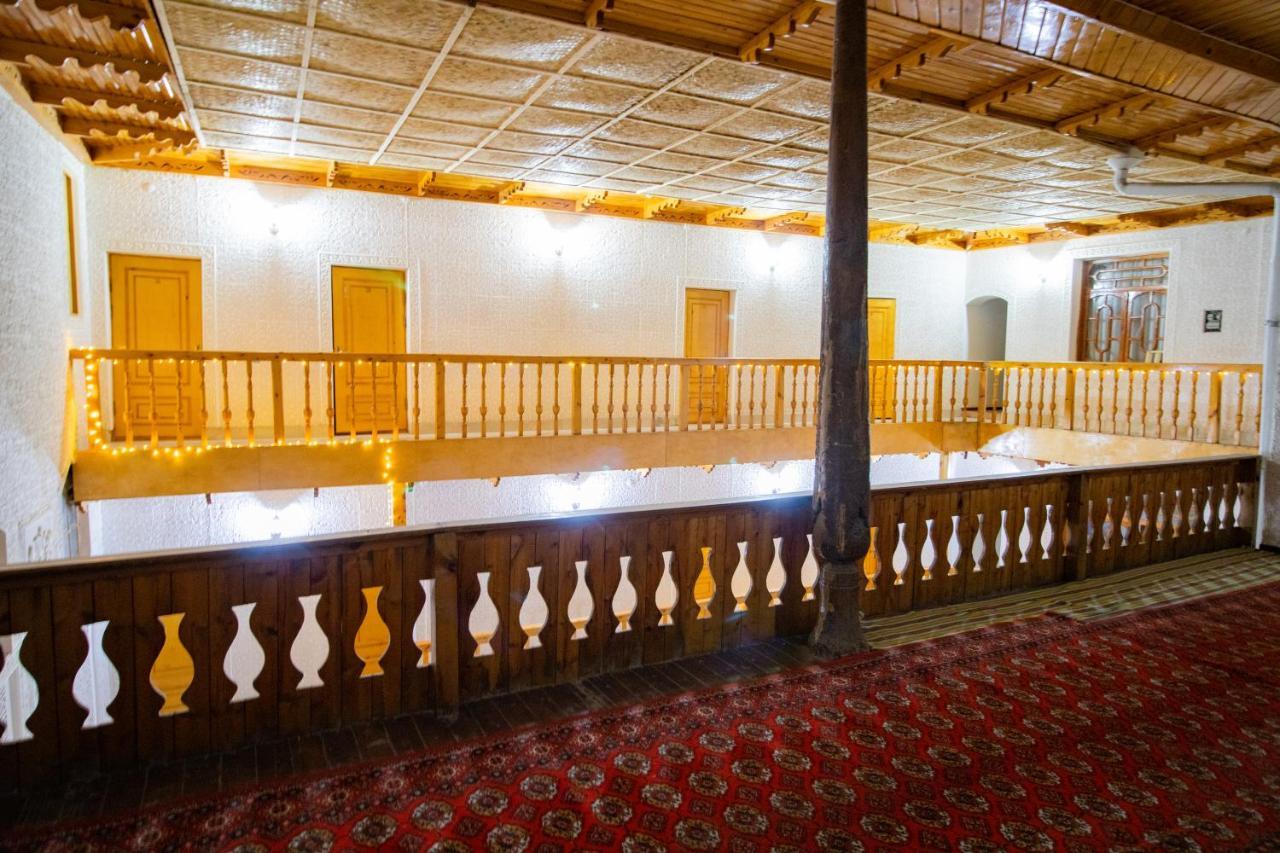 Готель Bukhara Zaringiz Екстер'єр фото